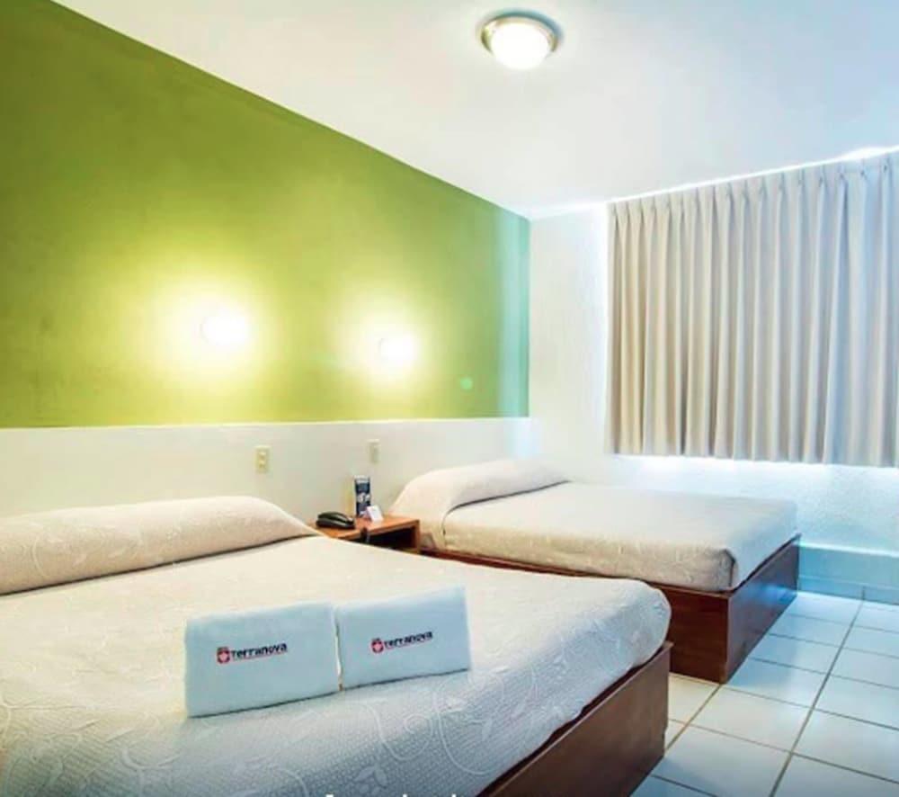 Hotel Terranova レオン エクステリア 写真